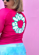 Load image into Gallery viewer, Rashguard Sabroso - Rosa