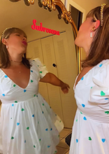 Load image into Gallery viewer, "Sabrosona" Mirror Selfie Decal en Vinyl