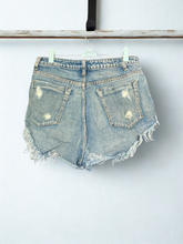 Load image into Gallery viewer, SIGNATURE8 - RUGGED JEAN DENIM SHORT
