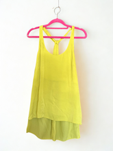 Load image into Gallery viewer, BCBG MAXAZRIA - YELLOW/GREEN SILK TOP
