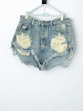 Load image into Gallery viewer, SIGNATURE8 - RUGGED JEAN DENIM SHORT
