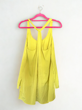 Load image into Gallery viewer, BCBG MAXAZRIA - YELLOW/GREEN SILK TOP
